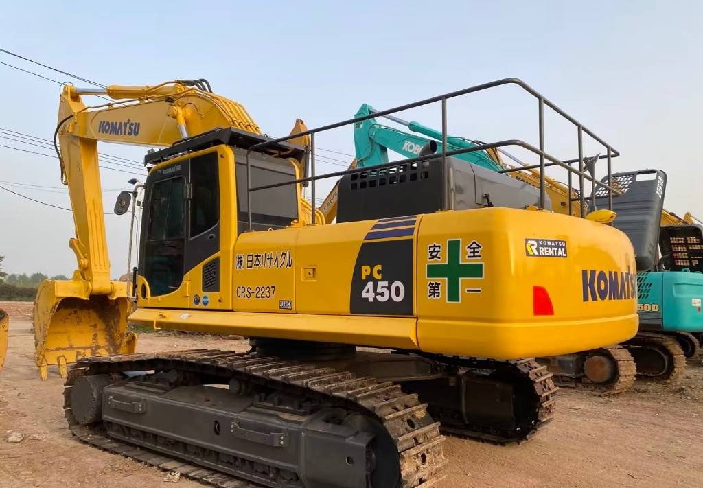 KOMATSU PC 450-8 - Excavadora de cadenas: foto 1 KOMATSU PC 450-8 - Excavadora de cadenas: foto 1