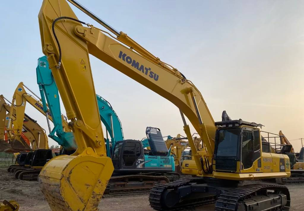 Excavadora de cadenas KOMATSU PC 450-8: foto 9