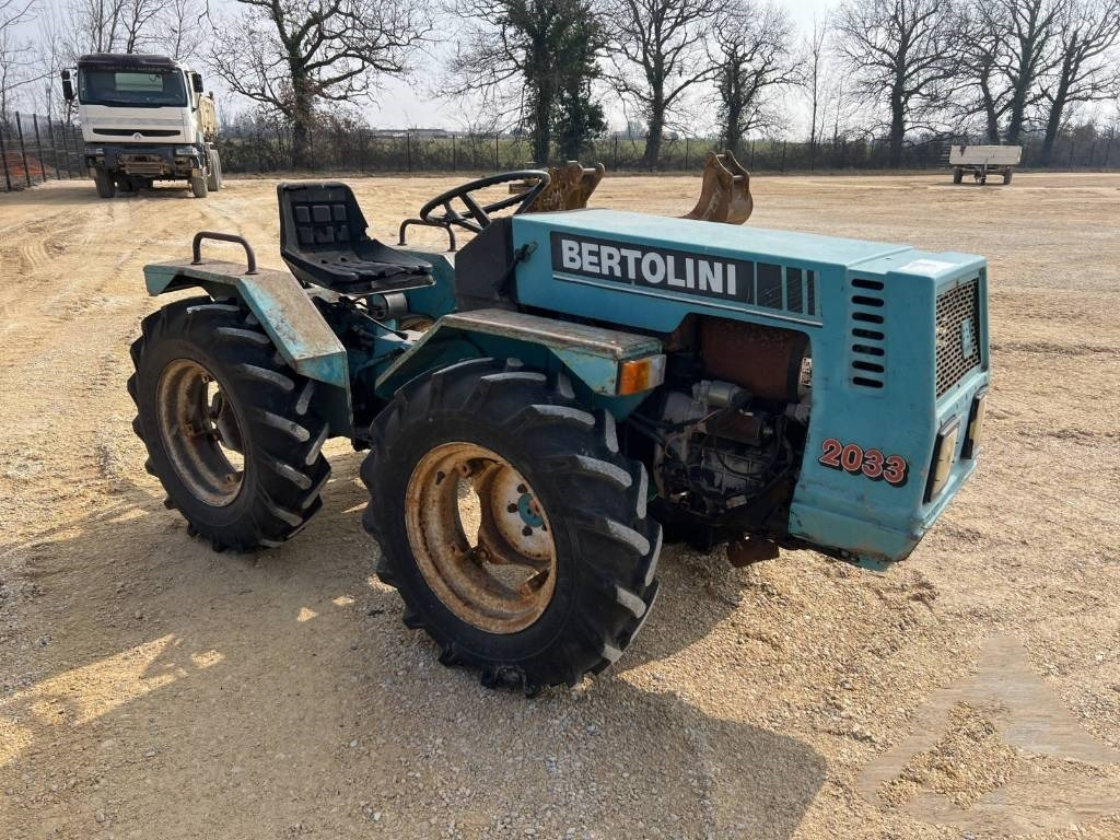Bertolini 2033 - Tractor: foto 2 Bertolini 2033 - Tractor: foto 2