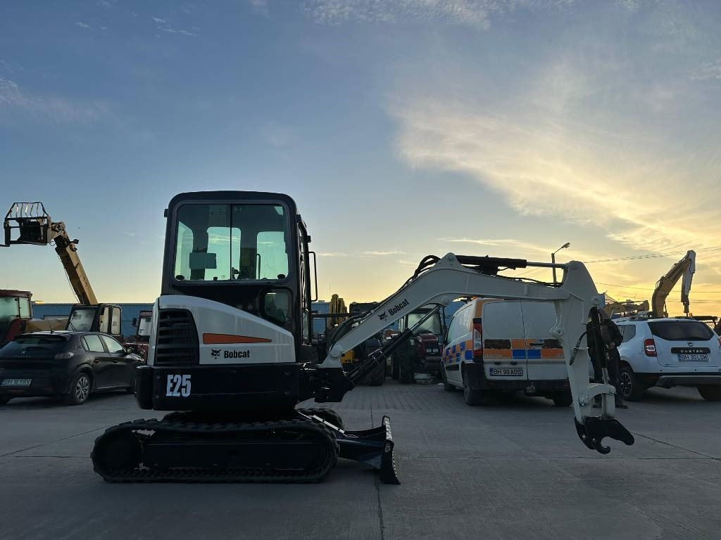 Bobcat E25EM - Miniexcavadora: foto 5 Bobcat E25EM - Miniexcavadora: foto 5