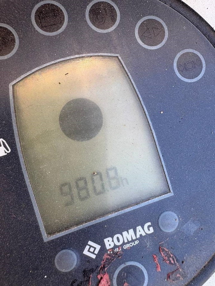Apisonadora de asfalto Bomag BW 100 AD-5: foto 8