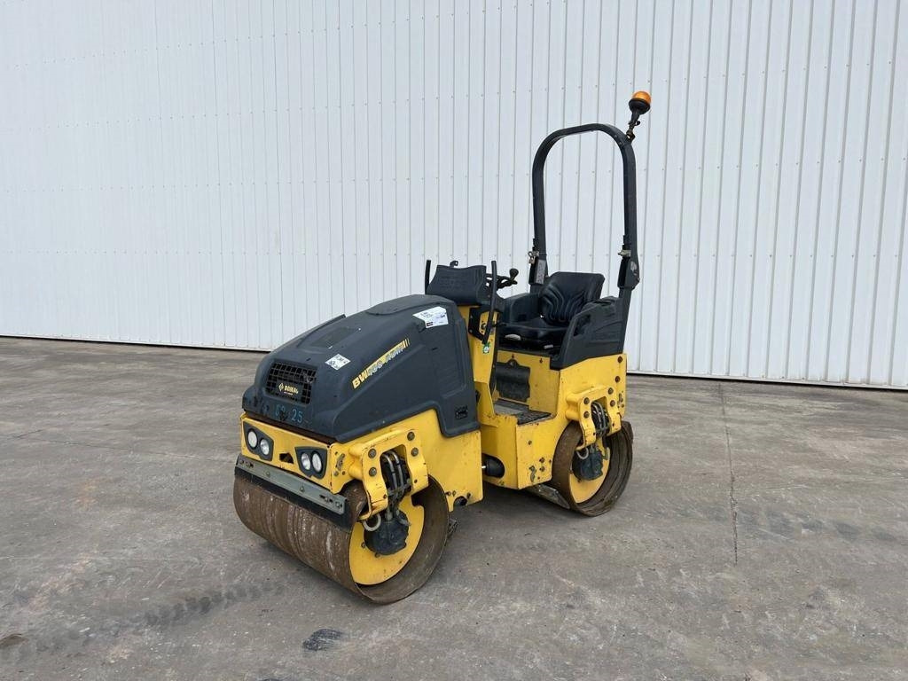 Bomag BW 100 AD M-5 - Apisonadora de asfalto: foto 1 Bomag BW 100 AD M-5 - Apisonadora de asfalto: foto 1