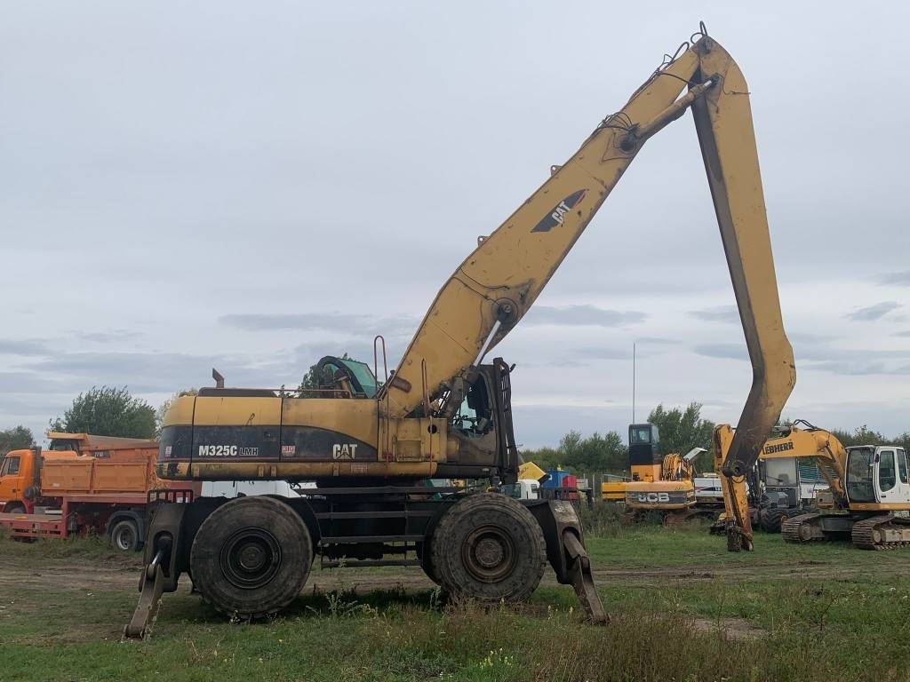 CAT M 325 C L MH - Manipulador de materiales: foto 5 CAT M 325 C L MH - Manipulador de materiales: foto 5