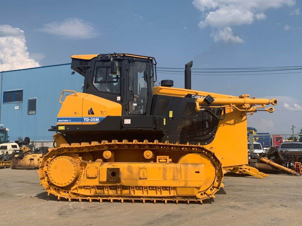 Bulldozer nuevo Dressta TD25M: foto 15