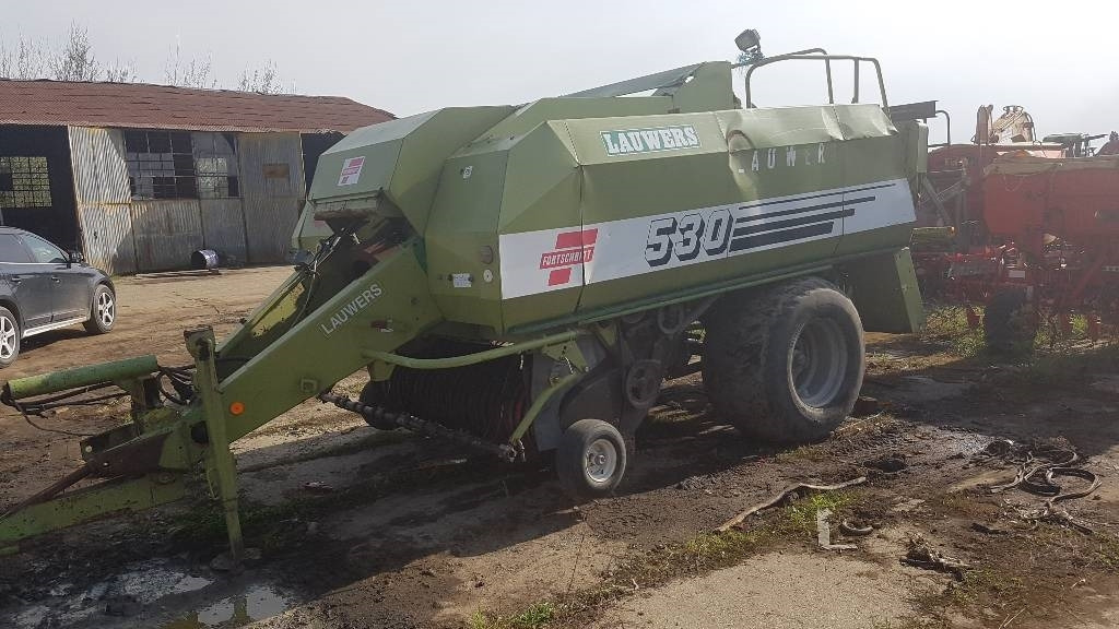 Fortschritt 530 - Empacadora de pacas cuadradas: foto 1 Fortschritt 530 - Empacadora de pacas cuadradas: foto 1