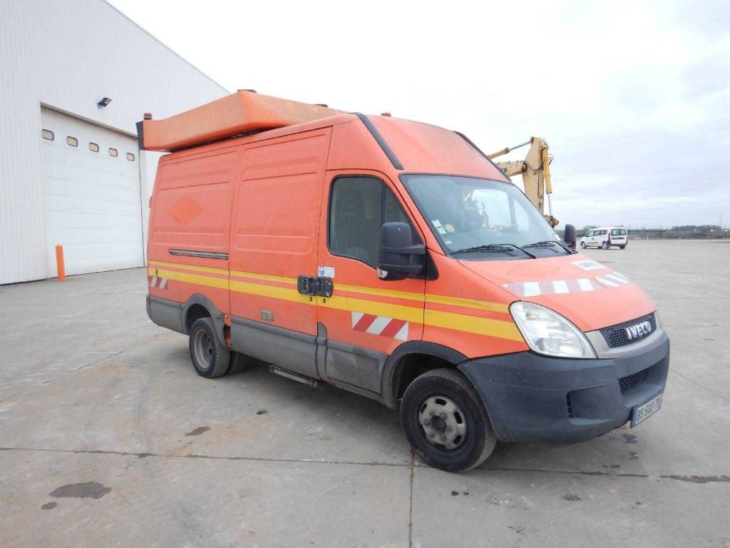 Iveco Daily 50C15 - Furgón: foto 2 Iveco Daily 50C15 - Furgón: foto 2
