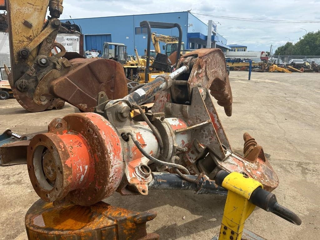 J&B Grijbers - Pinza de manipulación para Maquinaria de construcción: foto 3 J&B Grijbers - Pinza de manipulación para Maquinaria de construcción: foto 3