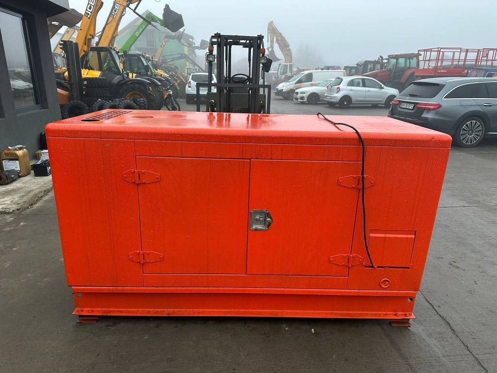 Kawakenki STC30 - Generador industriale: foto 1 Kawakenki STC30 - Generador industriale: foto 1