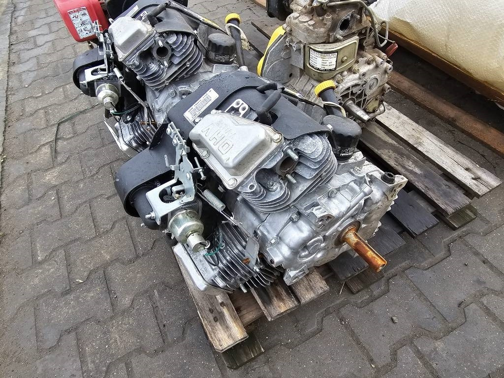 Kawasaki SRB3/P V-0113 ENGINE - Motor para Maquinaria de construcción: foto 2 Kawasaki SRB3/P V-0113 ENGINE - Motor para Maquinaria de construcción: foto 2