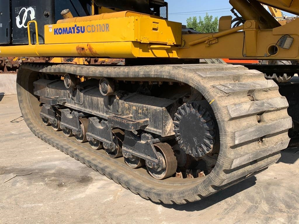 Komatsu CD 110 R-1 - Dúmper de cadenas: foto 4 Komatsu CD 110 R-1 - Dúmper de cadenas: foto 4