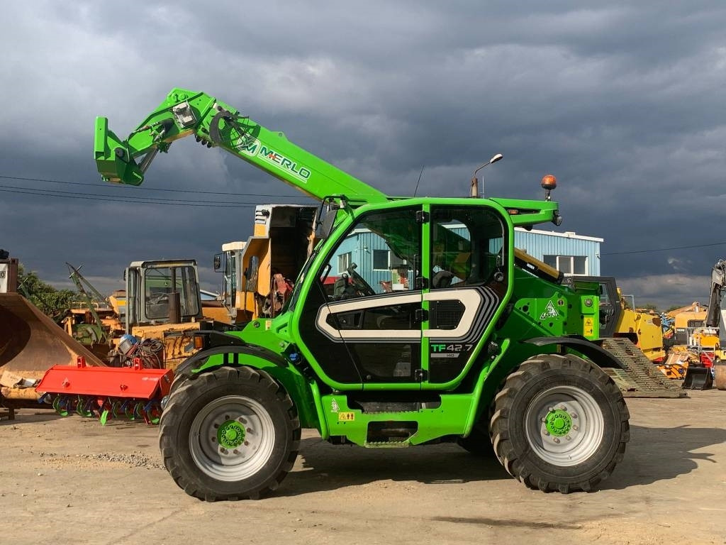 Manipulador telescópico Merlo TF 42.7 CS-140: foto 6 Manipulador telescópico Merlo TF 42.7 CS-140: foto 6