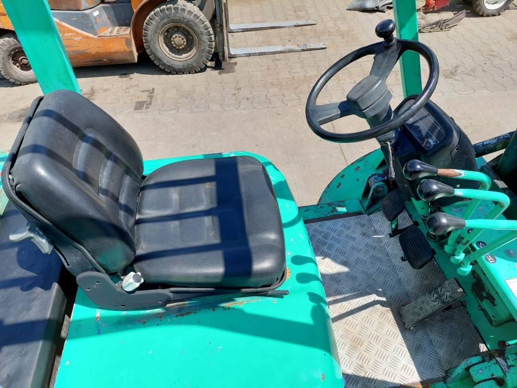 Mitsubishi FD35A - Carretilla elevadora diésel: foto 5 Mitsubishi FD35A - Carretilla elevadora diésel: foto 5