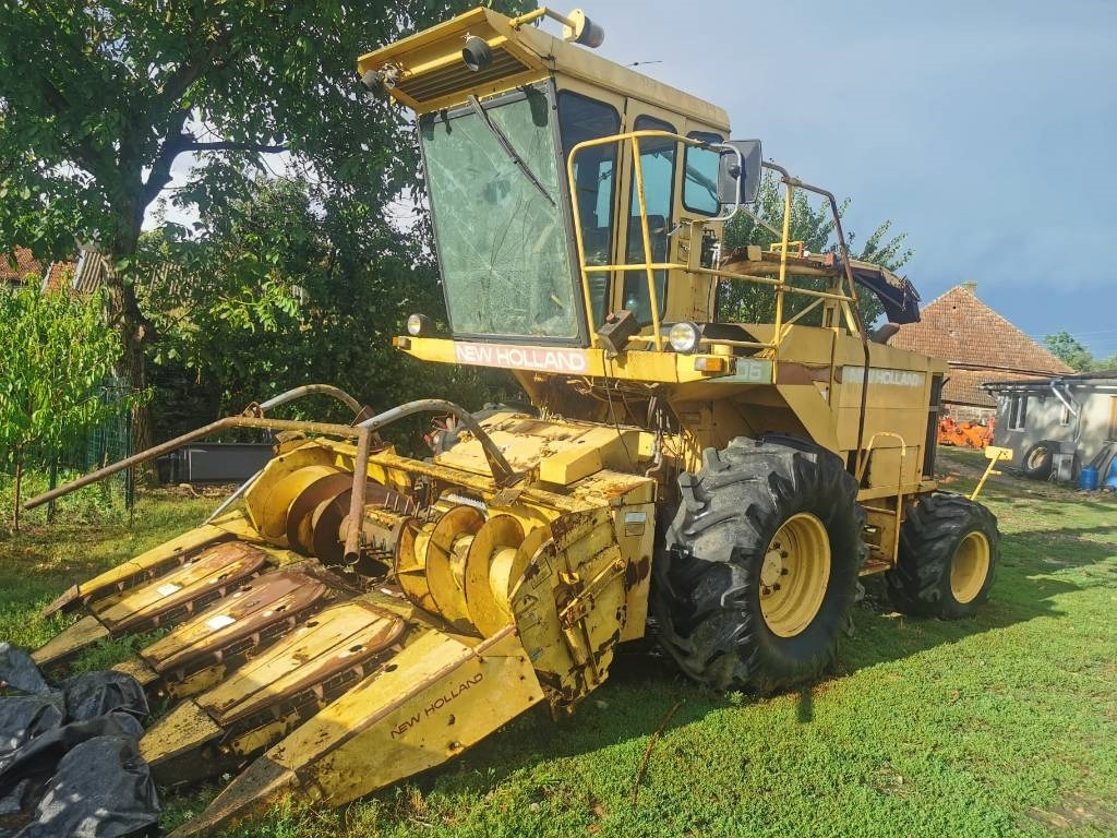 New Holland 2305 - Cosechadora de granos: foto 1 New Holland 2305 - Cosechadora de granos: foto 1