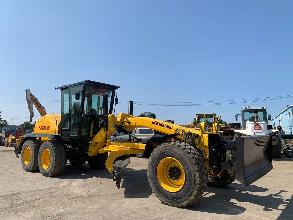 New Holland F 156.6 A - Grader: foto 1 New Holland F 156.6 A - Grader: foto 1