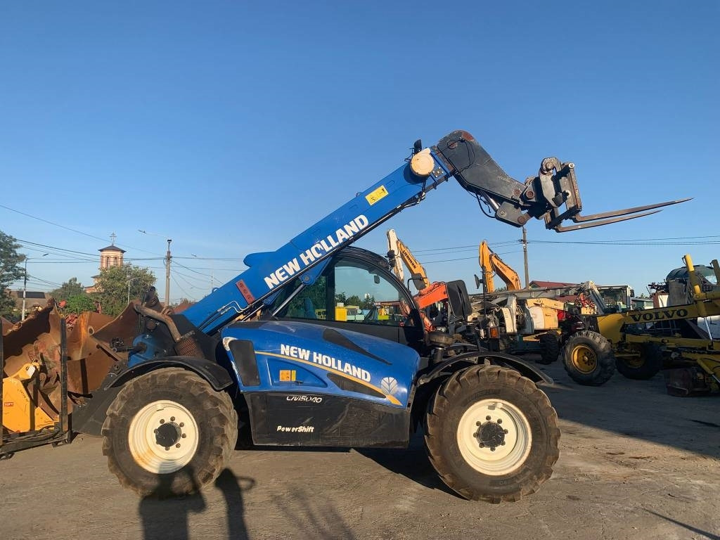 New Holland LM 5040 - Manipulador telescópico: foto 5 New Holland LM 5040 - Manipulador telescópico: foto 5