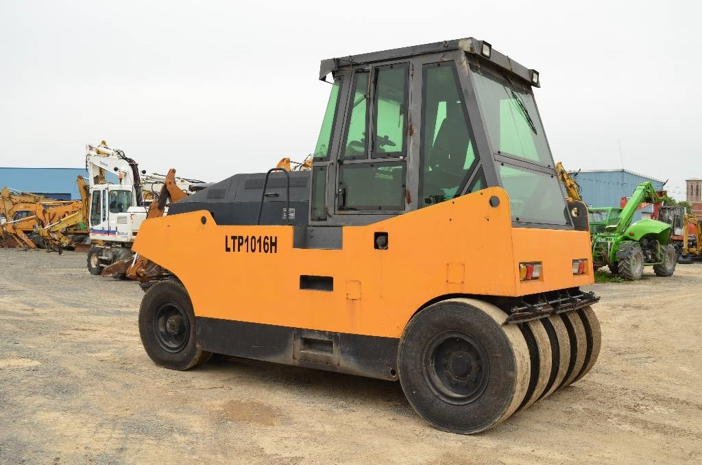 Sinoway LTP1016H - Rodillo de neumáticos: foto 2 Sinoway LTP1016H - Rodillo de neumáticos: foto 2