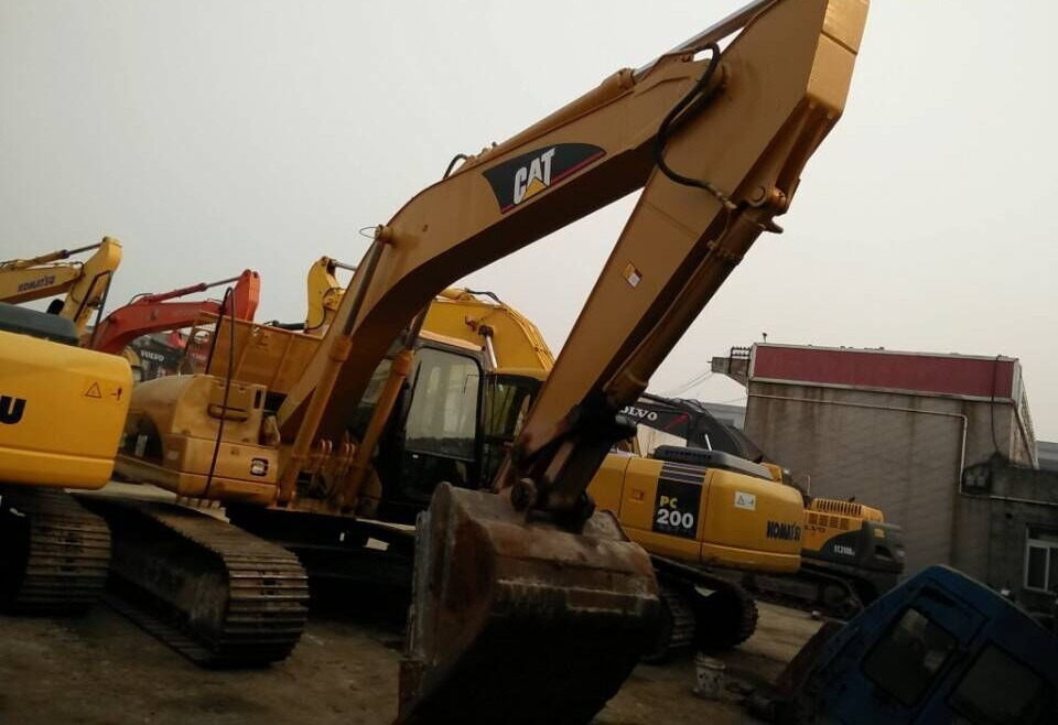 Caterpillar 320C - Excavadora de cadenas: foto 1 Caterpillar 320C - Excavadora de cadenas: foto 1