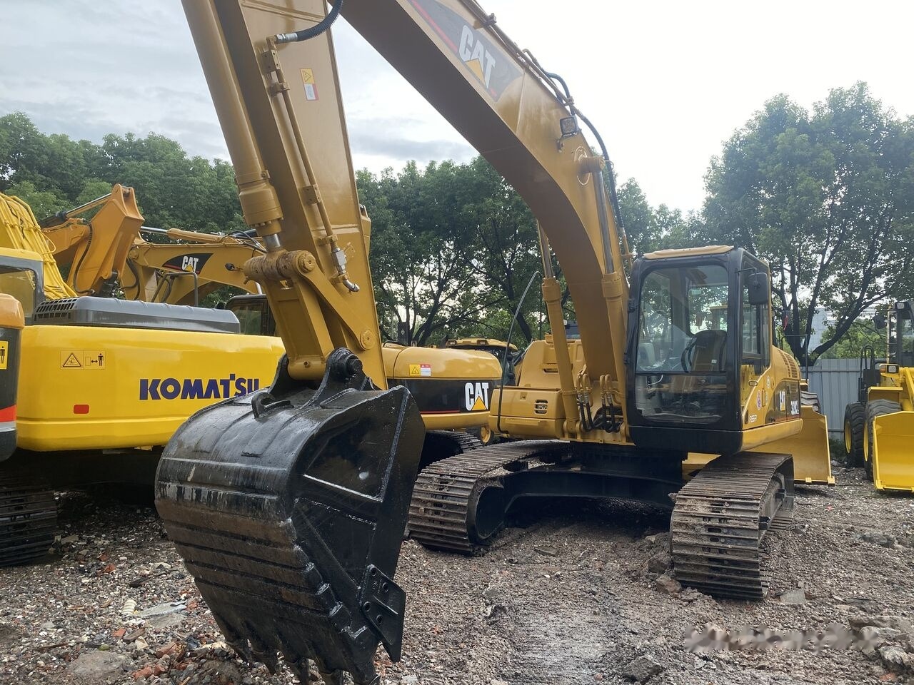 Caterpillar 320CL - Excavadora de cadenas: foto 1 Caterpillar 320CL - Excavadora de cadenas: foto 1