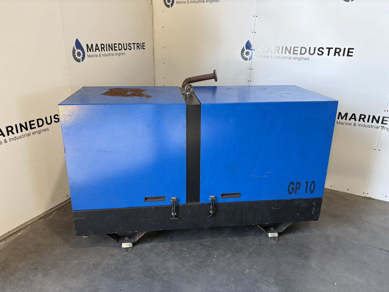 PERKINS 403C-11 11KVA Stamford - Generador industriale: foto 1 PERKINS 403C-11 11KVA Stamford - Generador industriale: foto 1