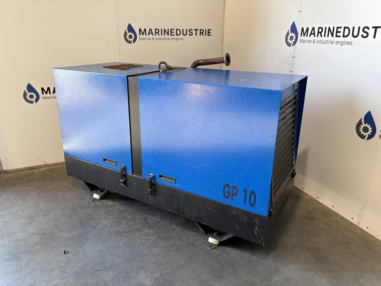 PERKINS 403C-11 11KVA Stamford - Generador industriale: foto 3 PERKINS 403C-11 11KVA Stamford - Generador industriale: foto 3