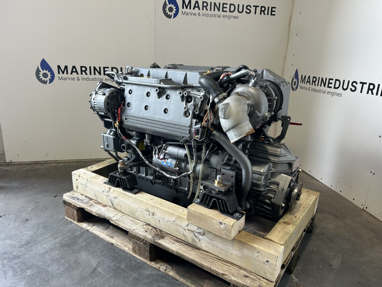Yanmar 4LH-DTE - Motor para Otros maquinaria: foto 3 Yanmar 4LH-DTE - Motor para Otros maquinaria: foto 3