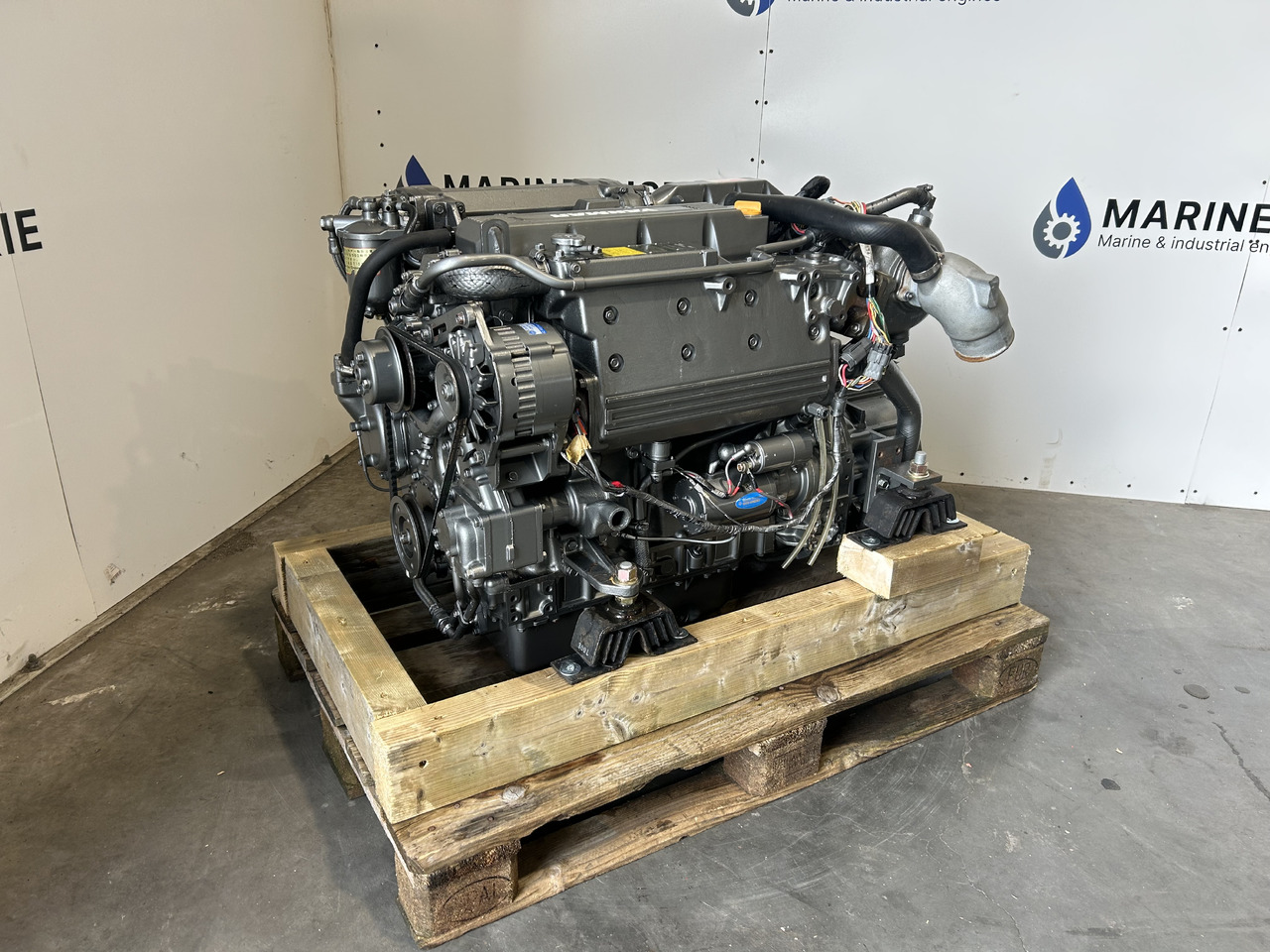 Yanmar 4LH-DTE - Motor para Otros maquinaria: foto 1 Yanmar 4LH-DTE - Motor para Otros maquinaria: foto 1