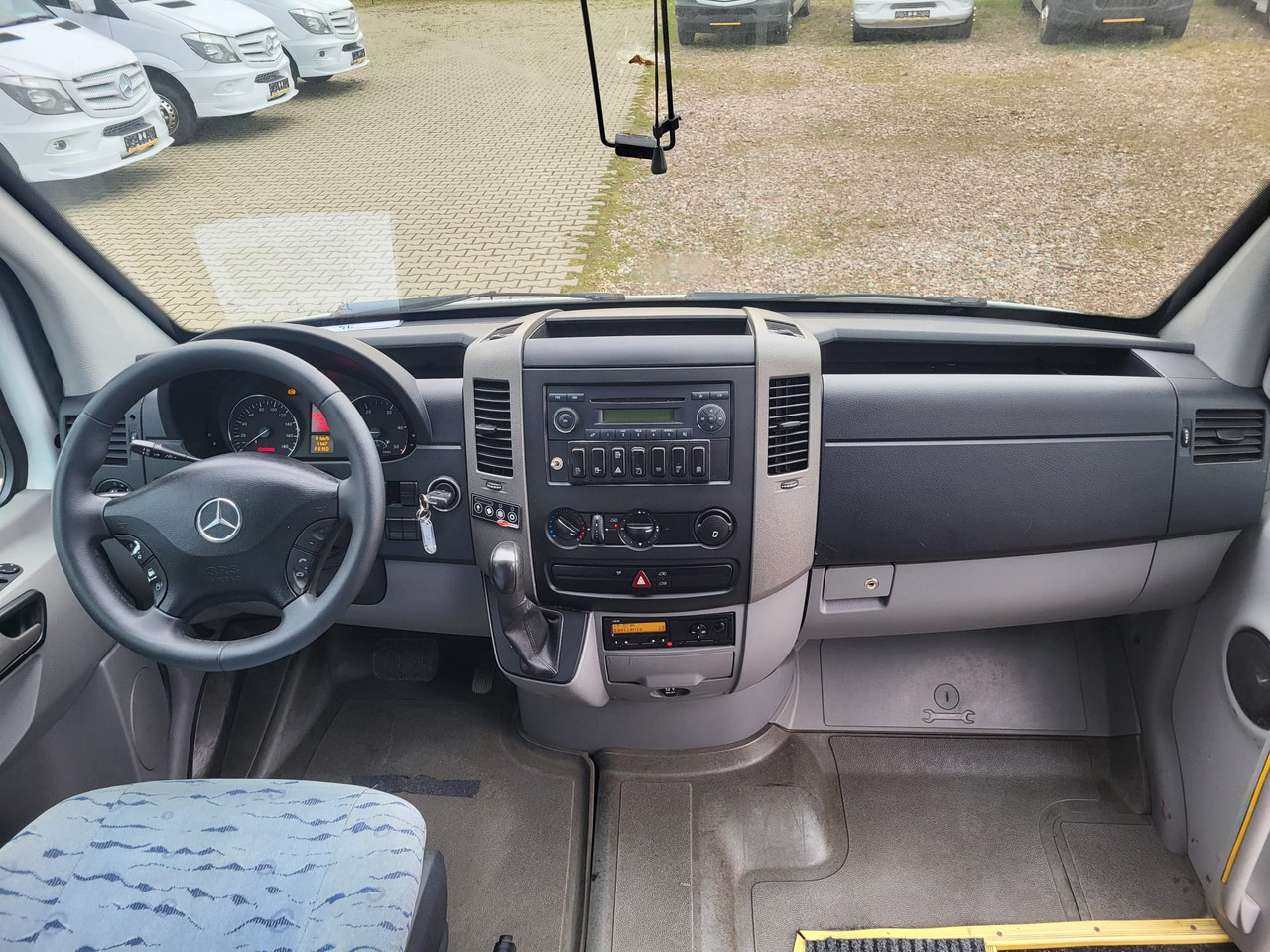 Mercedes-Benz Sprinter 518 CDI - 24 places + standing - Minibús, Furgoneta de pasajeros: foto 5 Mercedes-Benz Sprinter 518 CDI - 24 places + standing - Minibús, Furgoneta de pasajeros: foto 5