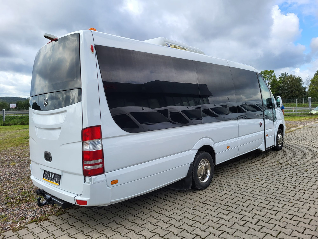 Mercedes-Benz Sprinter 519 CDI 24 seats - Autocar: foto 4 Mercedes-Benz Sprinter 519 CDI 24 seats - Autocar: foto 4