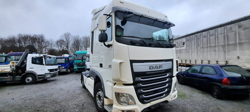 DAF XF106- 460 Space Cap Vollaustt.Top Top Zus - Cabeza tractora: foto 1 DAF XF106- 460 Space Cap Vollaustt.Top Top Zus - Cabeza tractora: foto 1