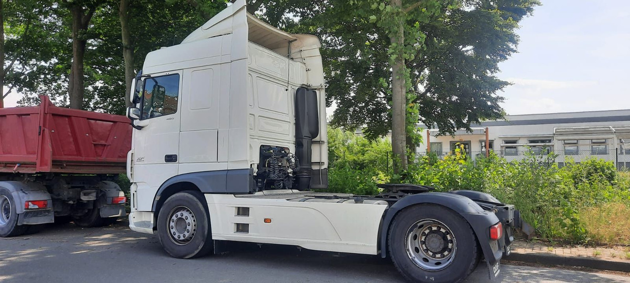 DAF XF106-460PS 1-Hand - Cabeza tractora: foto 3 DAF XF106-460PS 1-Hand - Cabeza tractora: foto 3