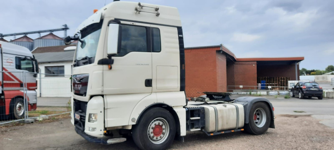 MAN TGX 18.440PS Kipperhyd. 1-Hand - Cabeza tractora: foto 1 MAN TGX 18.440PS Kipperhyd. 1-Hand - Cabeza tractora: foto 1