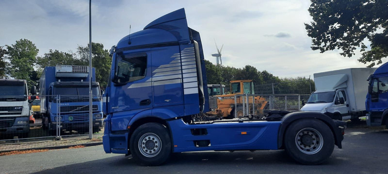 Mercedes-Benz 1845LS Actros 4x2 SZM Voll. StreamSpace - Cabeza tractora: foto 4 Mercedes-Benz 1845LS Actros 4x2 SZM Voll. StreamSpace - Cabeza tractora: foto 4