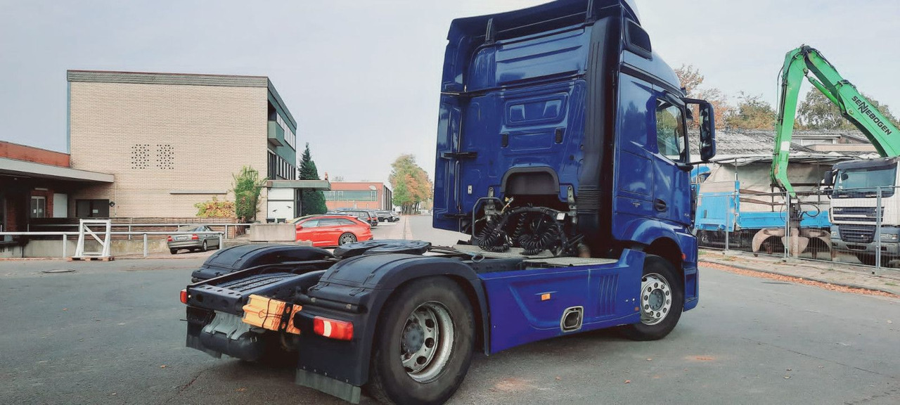 Mercedes-Benz Actros 1845 LS Vollspoiler - Cabeza tractora: foto 5 Mercedes-Benz Actros 1845 LS Vollspoiler - Cabeza tractora: foto 5