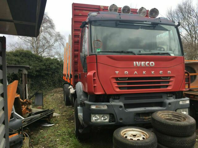Iveco AD260T450PS 6x4 Blatt Blatt (E:5) - Camión forestal, Camión grúa: foto 4 Iveco AD260T450PS 6x4 Blatt Blatt (E:5) - Camión forestal, Camión grúa: foto 4