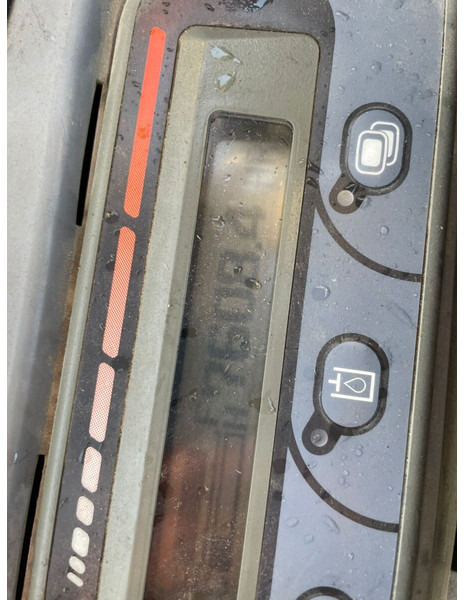 Miniexcavadora Kubota KX121-3: foto 9