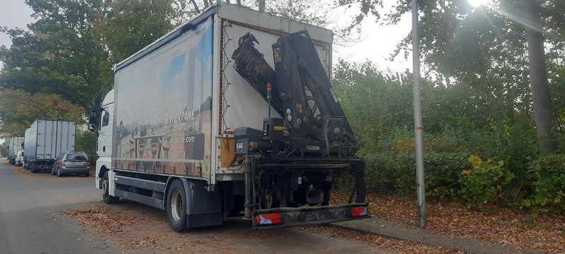 MAN TGX 18.360PS 4x2 G.Haus Kran+Funk - Camión lona, Camión grúa: foto 3 MAN TGX 18.360PS 4x2 G.Haus Kran+Funk - Camión lona, Camión grúa: foto 3