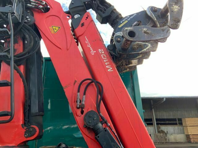 Mercedes-Benz 1844K 4x2 Kipper mit Kran Blattgefedert - Camión volquete, Camión grúa: foto 4 Mercedes-Benz 1844K 4x2 Kipper mit Kran Blattgefedert - Camión volquete, Camión grúa: foto 4