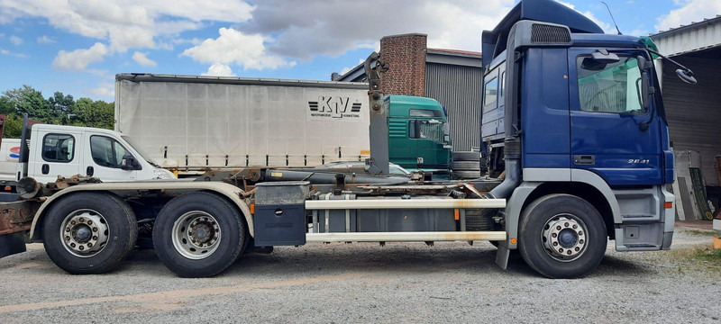 Mercedes-Benz 2641K 6x2 Abroller M-Haus Klima - Camión multibasculante: foto 4 Mercedes-Benz 2641K 6x2 Abroller M-Haus Klima - Camión multibasculante: foto 4