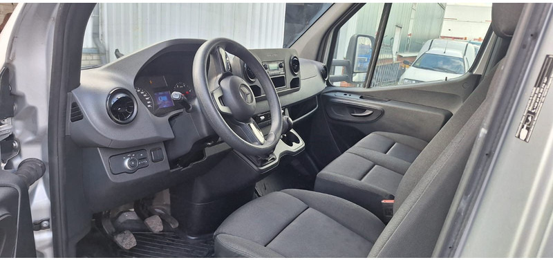Mercedes-Benz 315 317 319 Sprinter III Koffer - Furgoneta caja cerrada: foto 4 Mercedes-Benz 315 317 319 Sprinter III Koffer - Furgoneta caja cerrada: foto 4