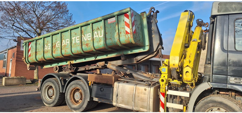 Mercedes-Benz 3335 - Camión volquete, Camión grúa: foto 5 Mercedes-Benz 3335 - Camión volquete, Camión grúa: foto 5