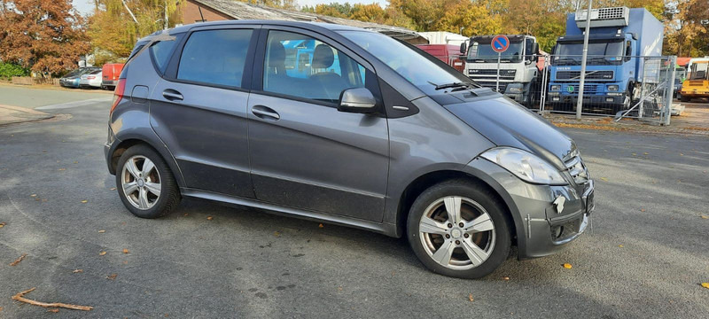 Mercedes-Benz A-Klasse 180 A 180 CDI AVANTGARDE - Coche: foto 1 Mercedes-Benz A-Klasse 180 A 180 CDI AVANTGARDE - Coche: foto 1