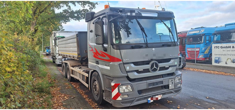 Mercedes-Benz Actros 2651 V8 6x4 - Camión volquete: foto 2 Mercedes-Benz Actros 2651 V8 6x4 - Camión volquete: foto 2