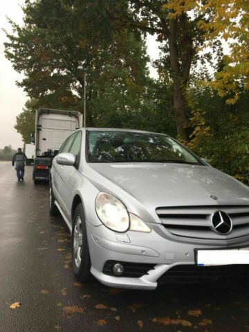 Mercedes-Benz R 320 CDI L 4Matic 7G-TRONIC DPF AMG-Paket - Furgoneta de pasajeros: foto 1 Mercedes-Benz R 320 CDI L 4Matic 7G-TRONIC DPF AMG-Paket - Furgoneta de pasajeros: foto 1