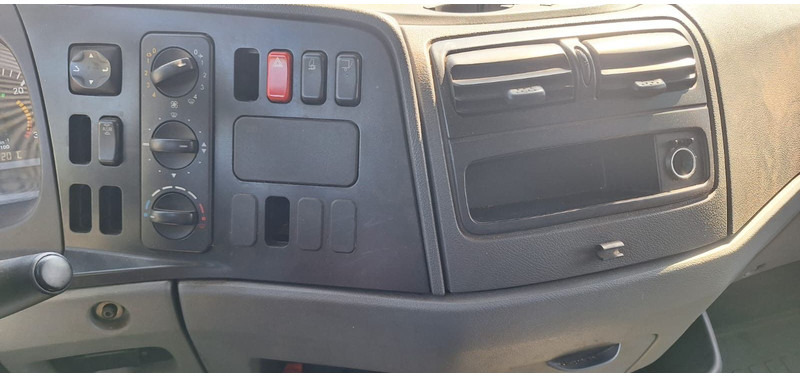 Camión lona Mercedes-Benz Sprinter 818 Pritsche Plane: foto 12 Camión lona Mercedes-Benz Sprinter 818 Pritsche Plane: foto 12