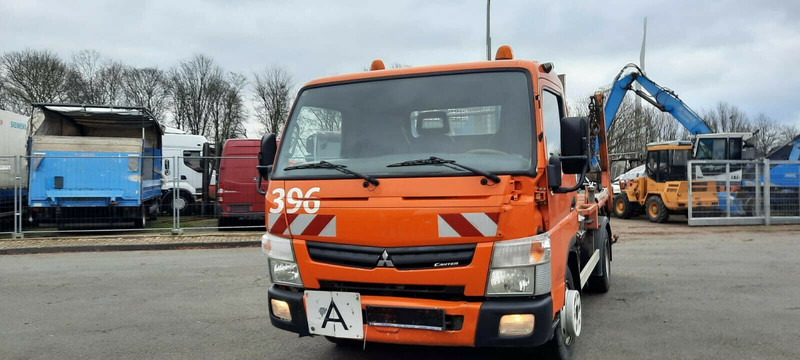 Mitsubishi Canter Absetzer Klima AHK Diff/Sperre - Camión portacontenedor de cadenas: foto 4 Mitsubishi Canter Absetzer Klima AHK Diff/Sperre - Camión portacontenedor de cadenas: foto 4