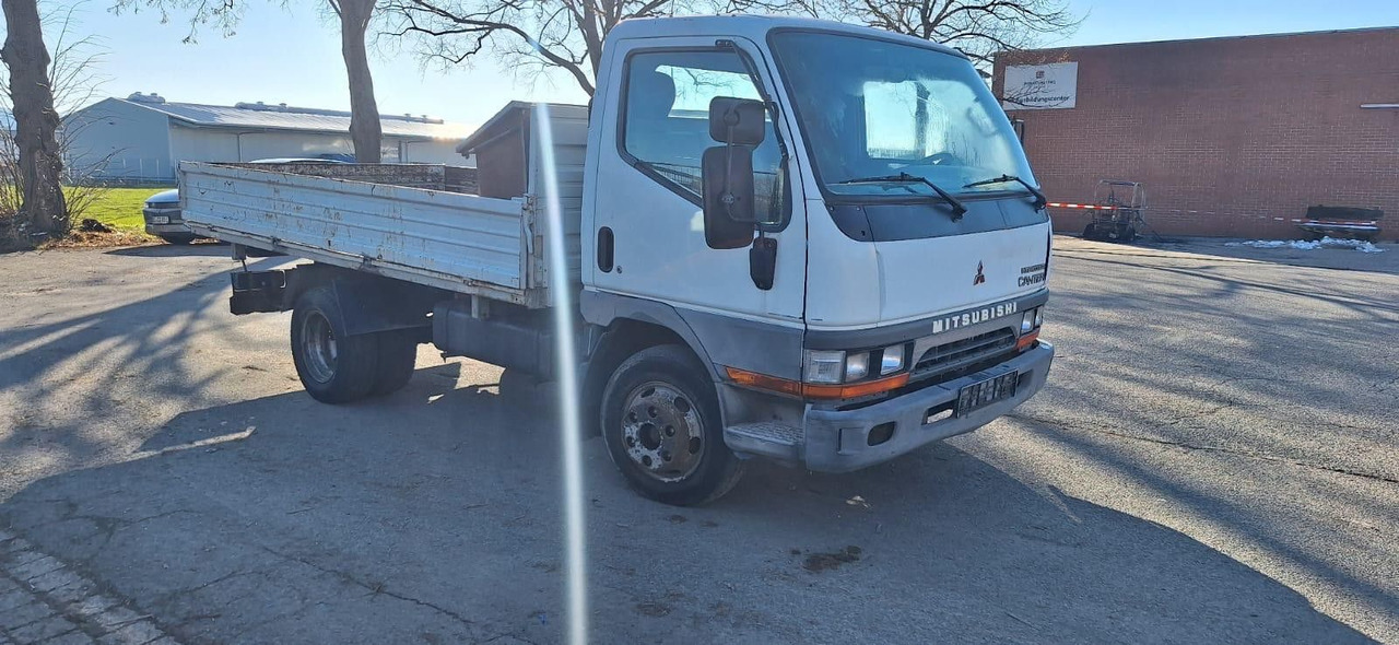 Mitsubishi Canter Kipper - Furgoneta basculante: foto 2 Mitsubishi Canter Kipper - Furgoneta basculante: foto 2