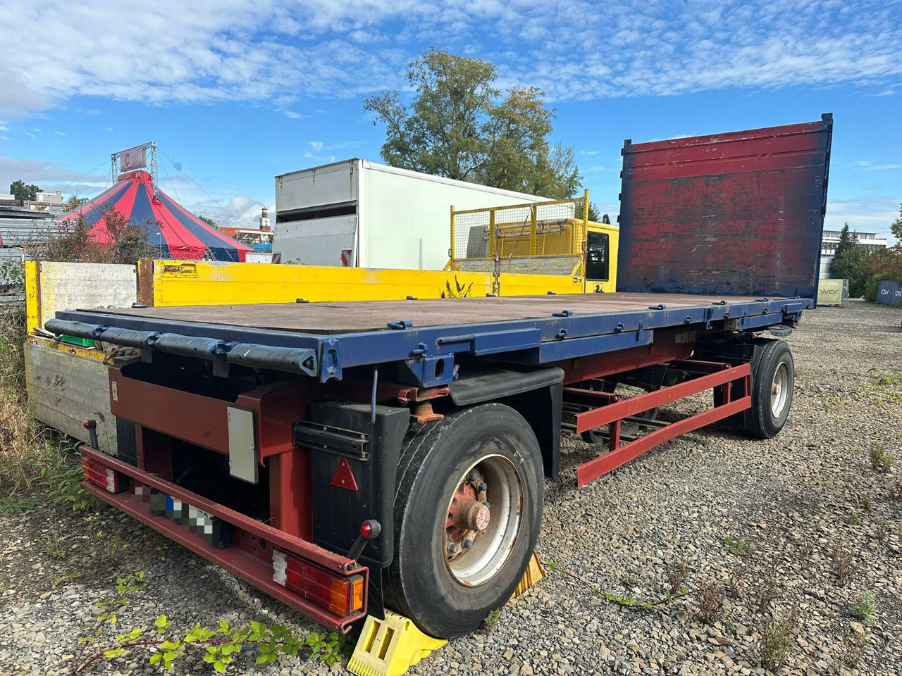 Schmitz Cargobull WF18 mit Plattform - Remolque plataforma/ Caja abierta: foto 2 Schmitz Cargobull WF18 mit Plattform - Remolque plataforma/ Caja abierta: foto 2