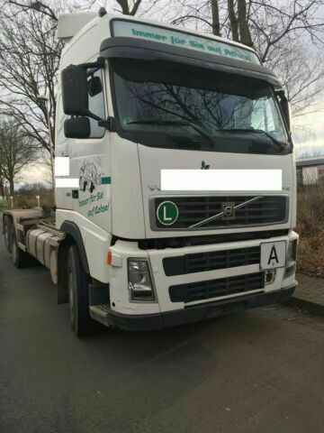Volvo FH12-420 G.Haus 2xBett Klima Schaltgetriebe Reta - Camión multibasculante: foto 4 Volvo FH12-420 G.Haus 2xBett Klima Schaltgetriebe Reta - Camión multibasculante: foto 4