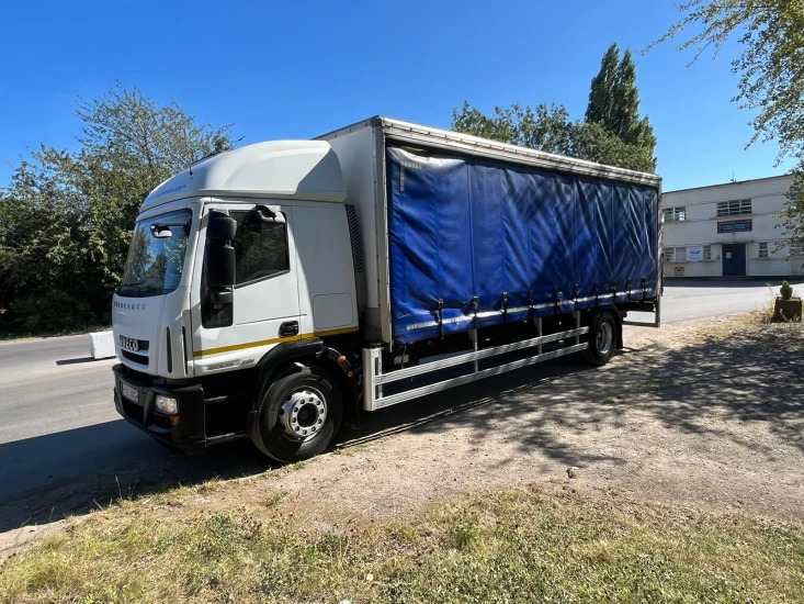 2013 Iveco Eurocargo Curtainsider - Camión lona: foto 5 2013 Iveco Eurocargo Curtainsider - Camión lona: foto 5
