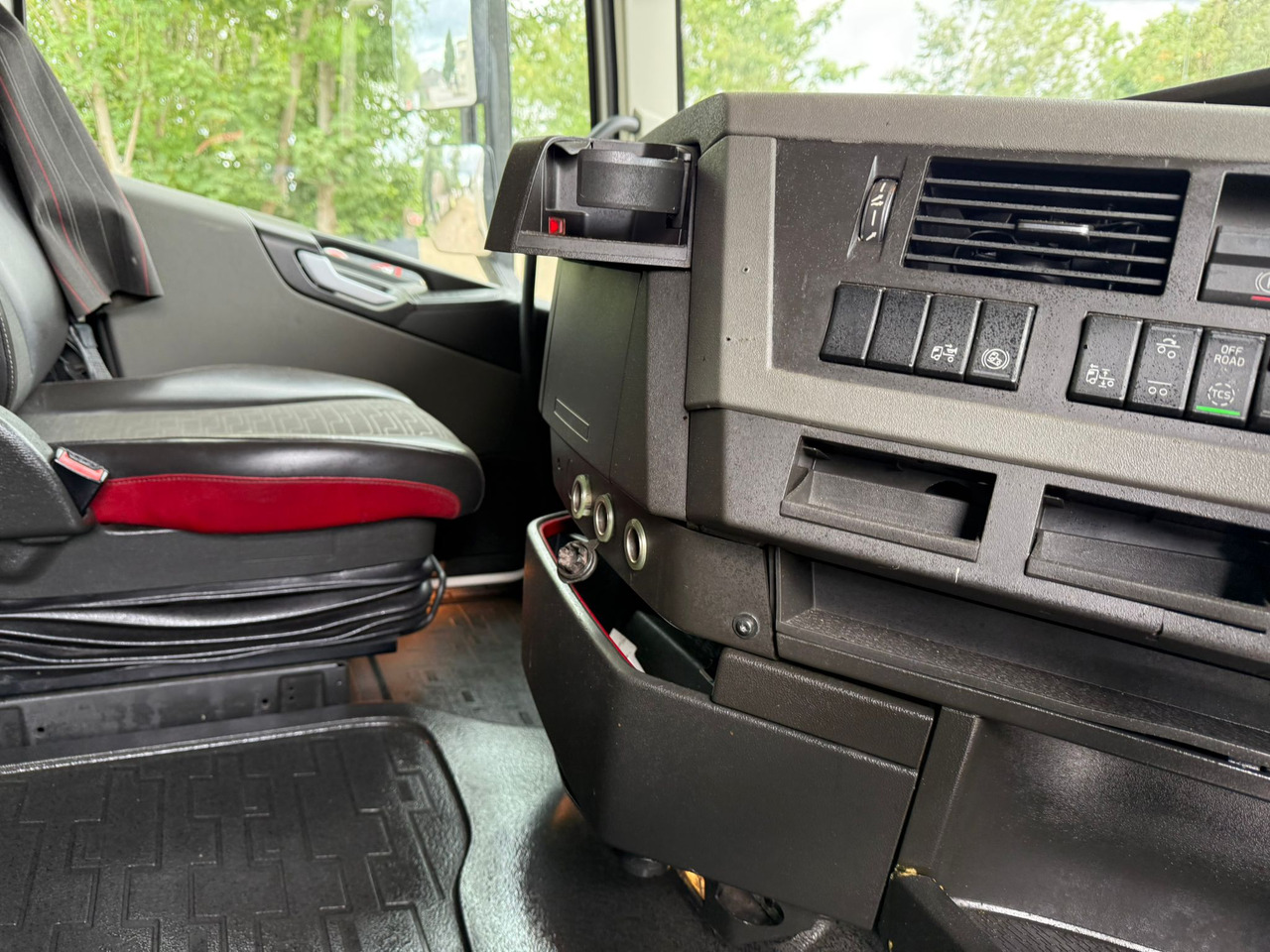 Cabeza tractora 2015 Volvo FH 460 Tractor Unit: foto 27